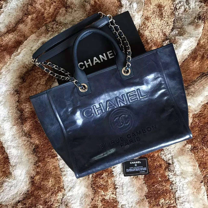 2017 Chanel Large Tote Shopper Bag Original Iridescent Leather A68046 Blue