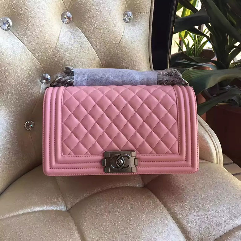 2017 Chanel Le Boy Flap Shoulder Bag Pink Original Lambskin Leather A67086