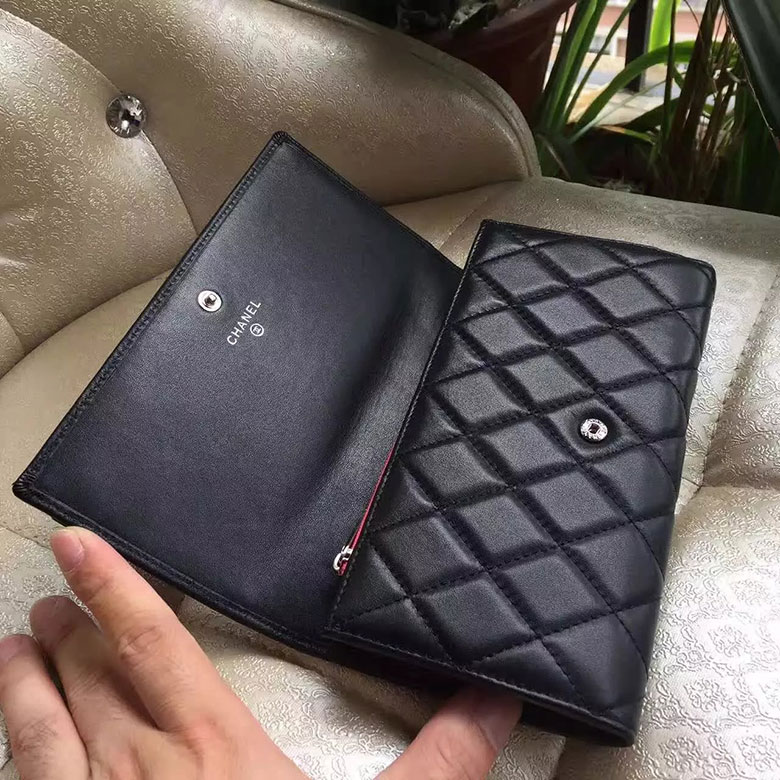 2017 Chanel Matelasse Bi-Fold Wallet Original Leather A50077 Black