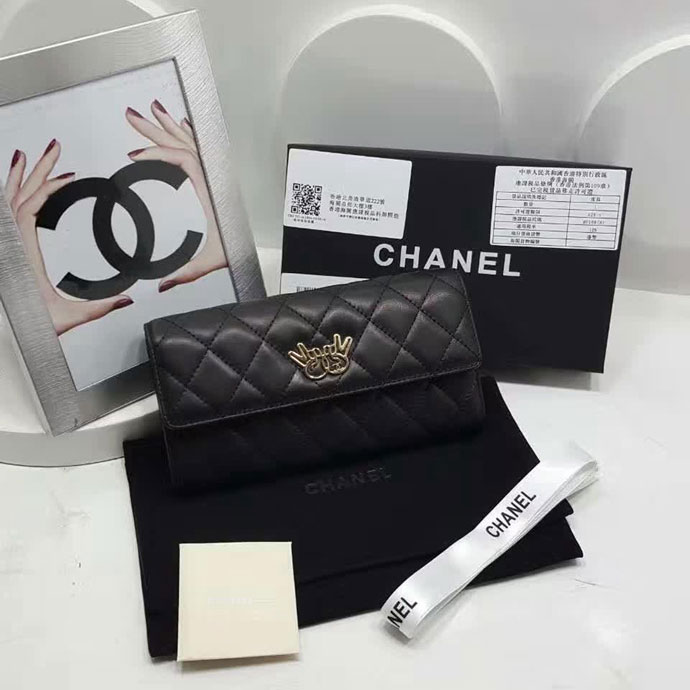 2017 Chanel Matelasse Bi-Fold Wallet Original Sheepskin Leather A32255 Black with Gold