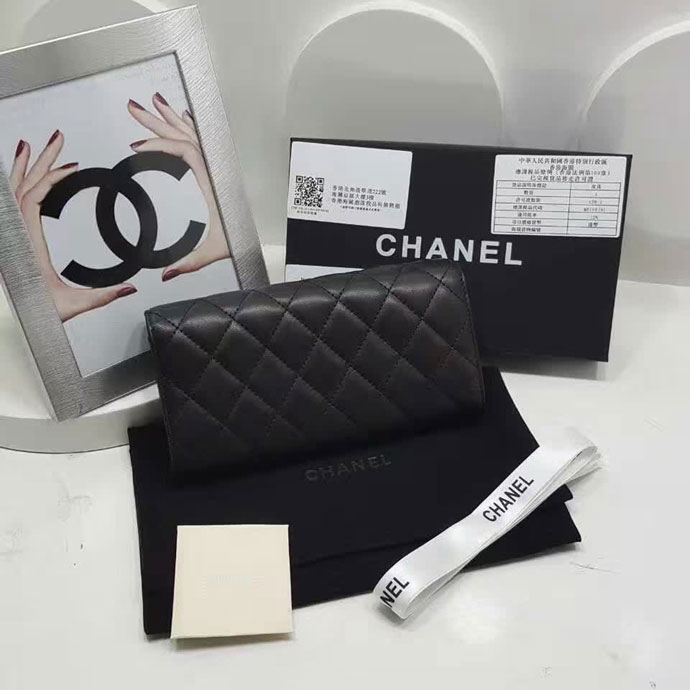 2017 Chanel Matelasse Bi-Fold Wallet Original Sheepskin Leather A32255 Black with Gold