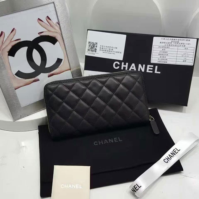 2017 Chanel Matelasse Zip Around Wallet Black Original Sheepskin leather A32256 Gold