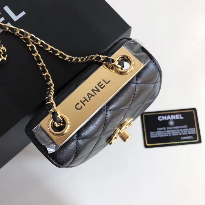 2017 Chanel Phone bag Black Original Sheepskin leather A79301 Gold