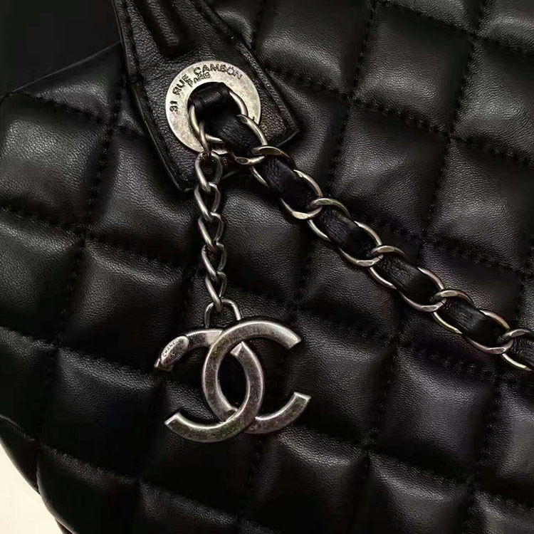 2017 Chanel Shoulder Tote bag Original Sheepskin Leather A30900 Black