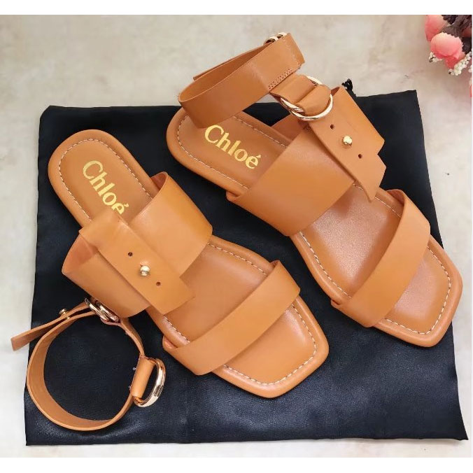 2017 Chloe Women Sandals in Calfskin leather