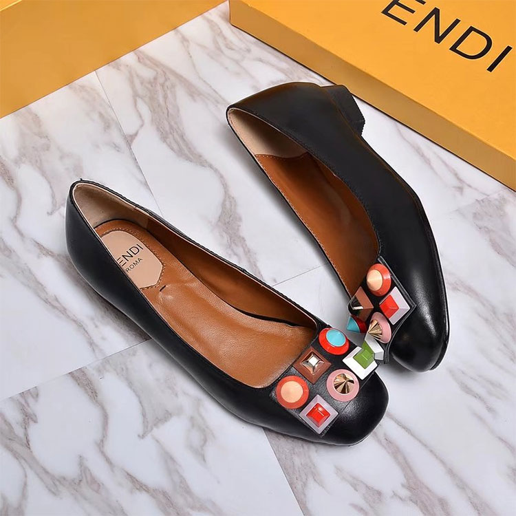 2017 Fendi women shoes in Calfskin leather