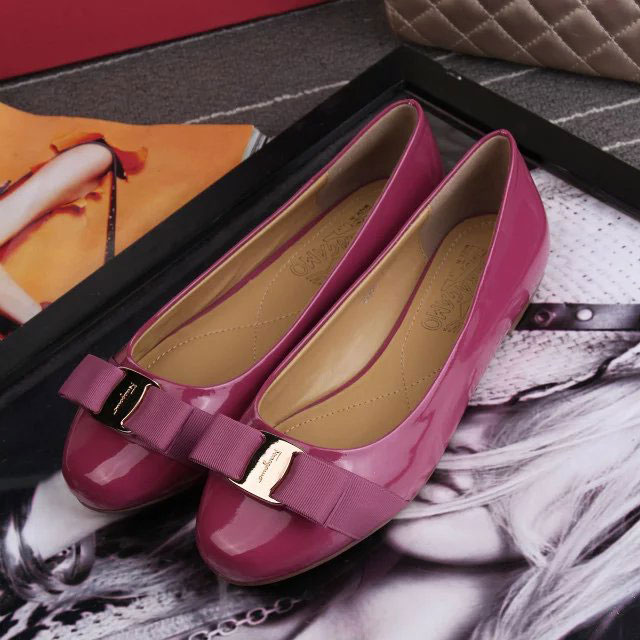 2017 Ferragamo women Flat shoes in Patent leather