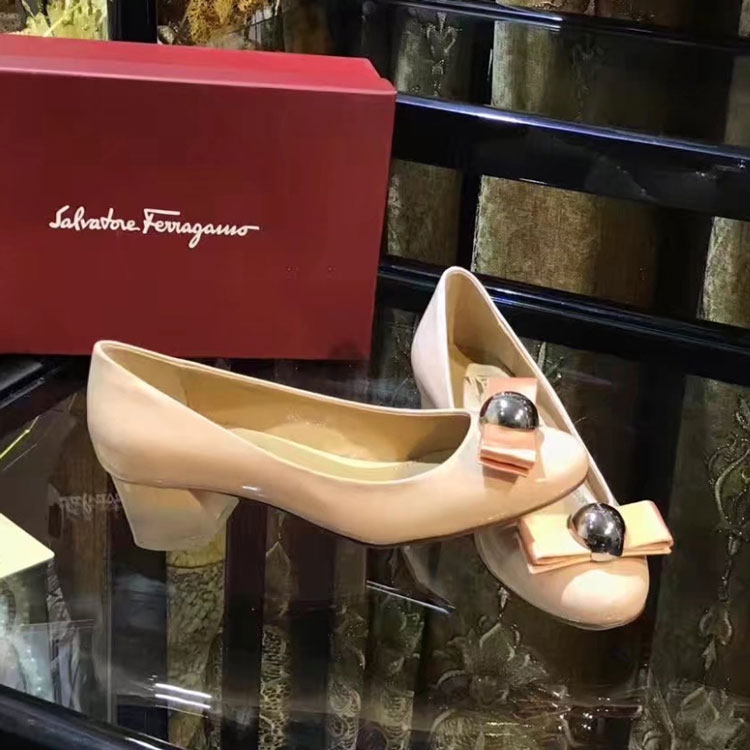 2017 Ferragamo women Sandals in Patent leather Heel Height 4.5cm