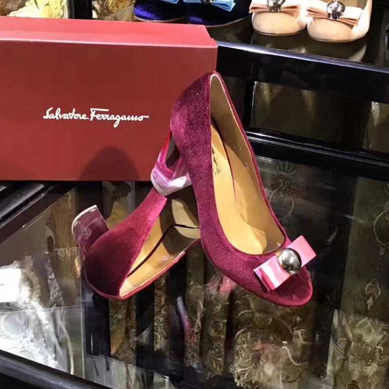 2017 Ferragamo women shoes in velvet Heel Height 4.5cm