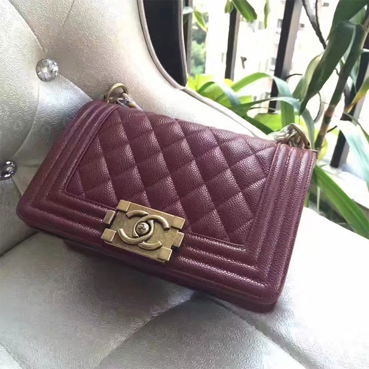 2017 Le Boy Chanel Flap Shoulder Bag Original Caviar Leather A67085 Claret