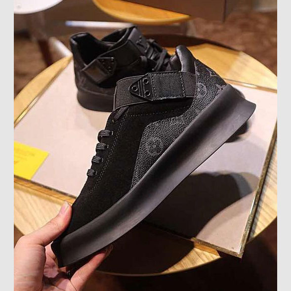 2017 Louis Vuitton men Sneakers shoes in Nubuck Leather