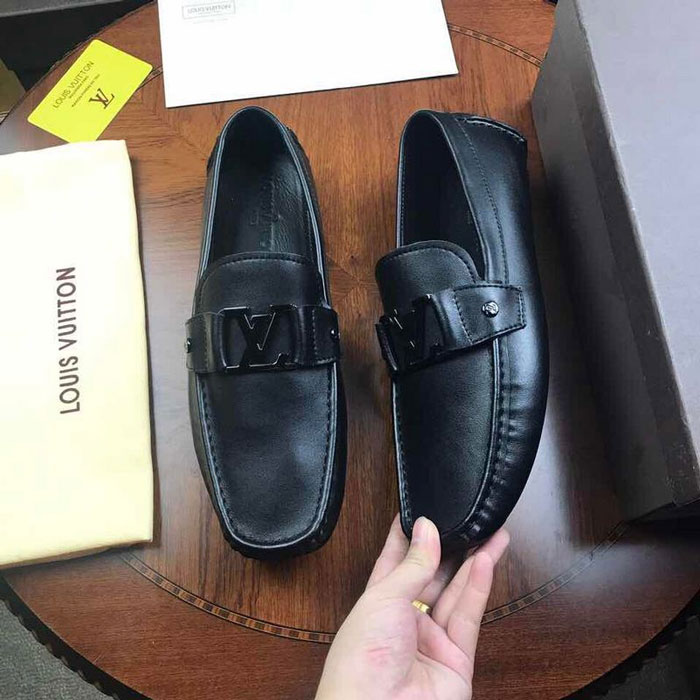 2017 Louis Vuitton men shoes in Calf Leather