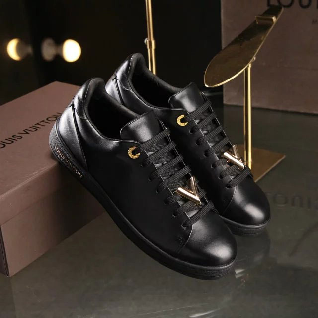 2017 Louis vitton Sneakers shoes in Calfskin leather