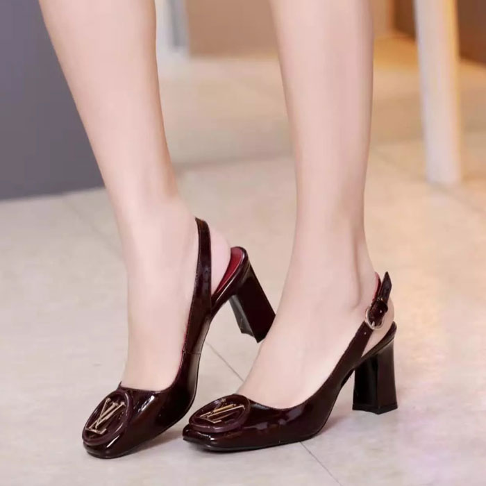 2017 Louis vitton women shoes in Patent leather