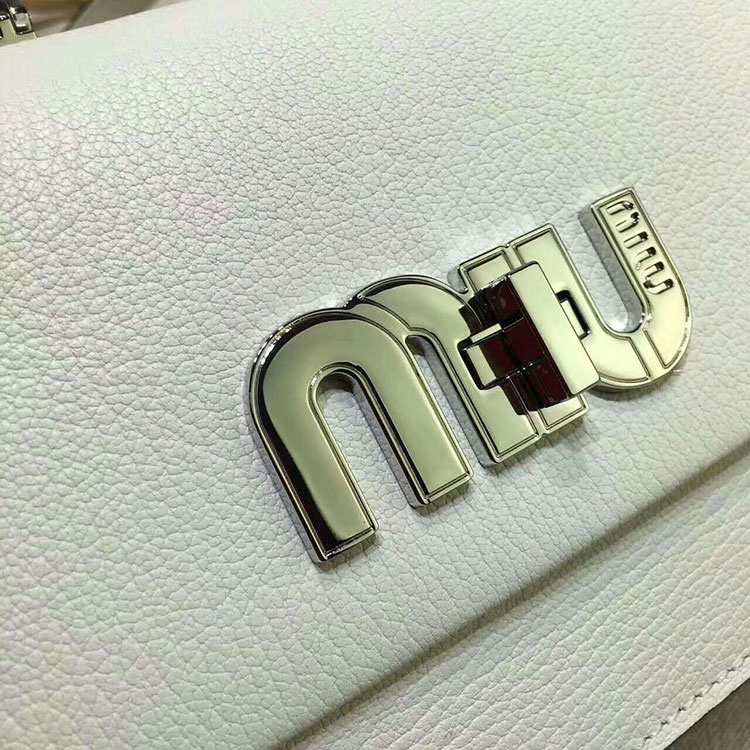 2017 MiuMiu SHOULDER BAG 5BH609