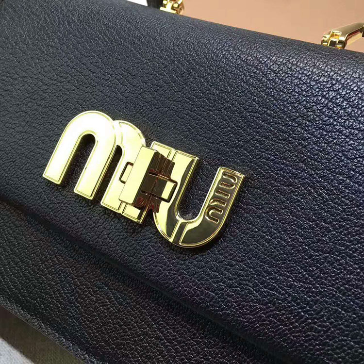 2017 MiuMiu SHOULDER BAG 5BH609