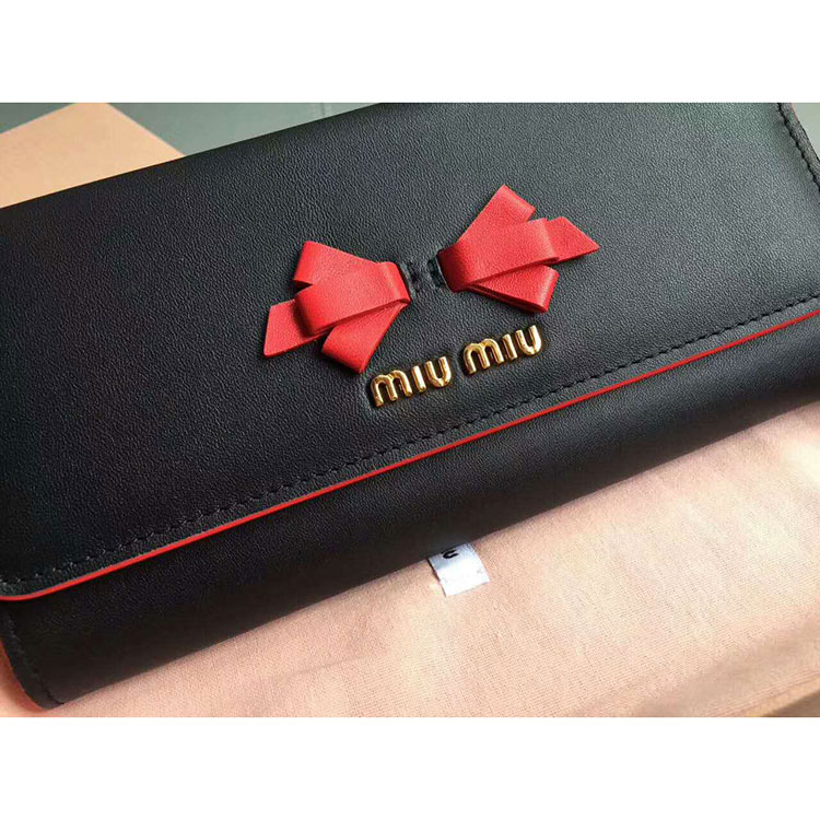 2017 MiuMiu WALLET in Original leather 5MH109