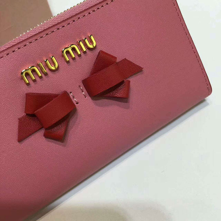 2017 MiuMiu Zipper key POUCH in Original Calfskin 5PP026