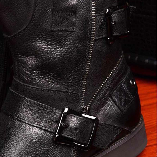 2017 Prada men Boots in Calfskin leather