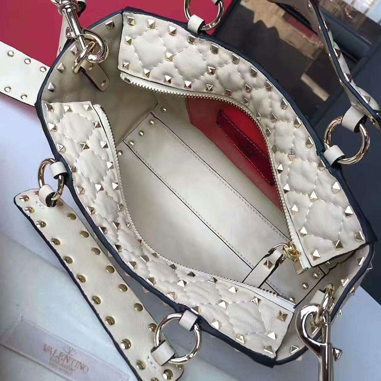 2017 VALENTINO GARAVANI ROCKSTUD SPIKE BAG 1402