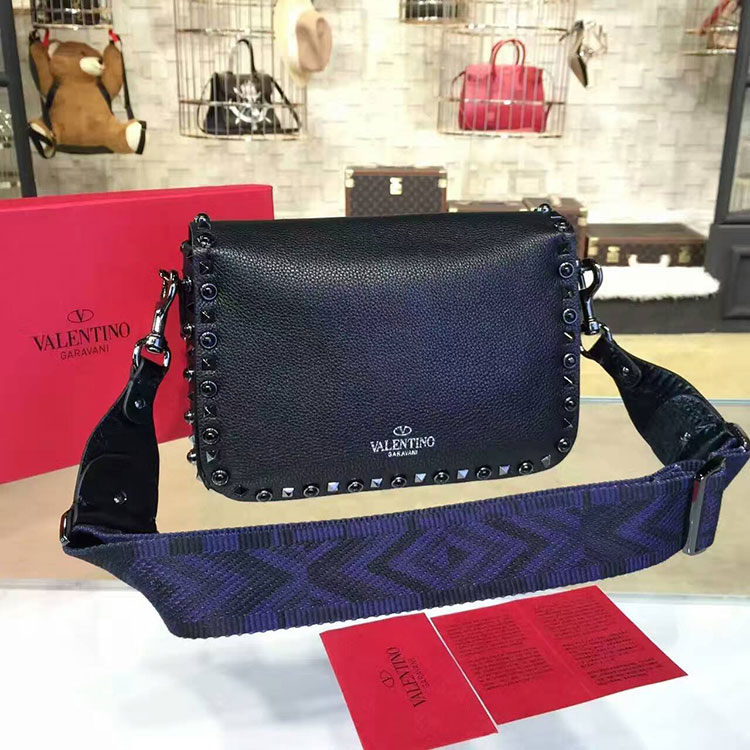 2017 Valentino GUITAR ROCKSTUD ROLLING CROSS BODY BAG 0936L