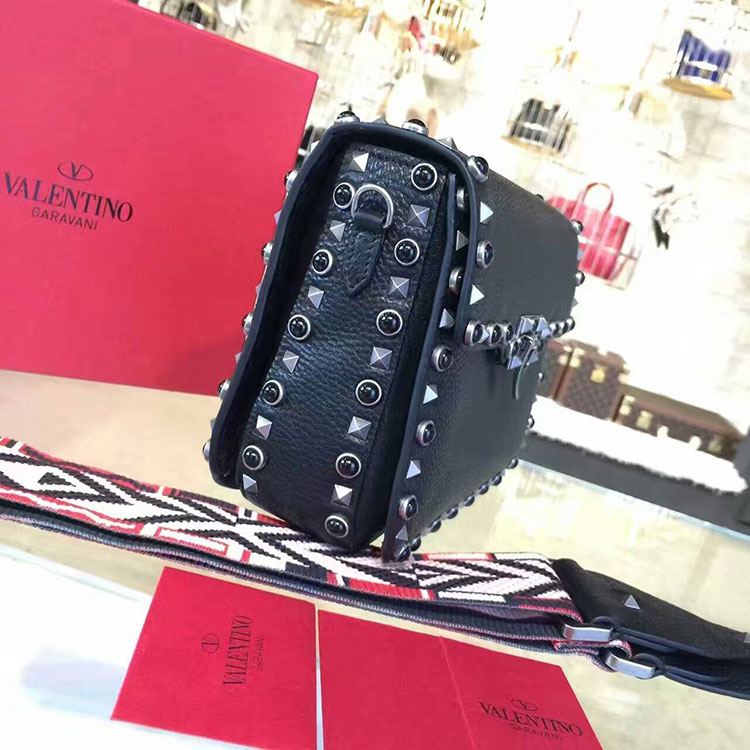 2017 Valentino GUITAR ROCKSTUD ROLLING CROSS BODY BAG 0936L