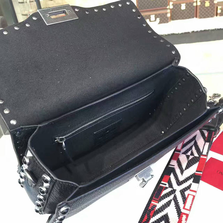 2017 Valentino GUITAR ROCKSTUD ROLLING CROSS BODY BAG 0936L