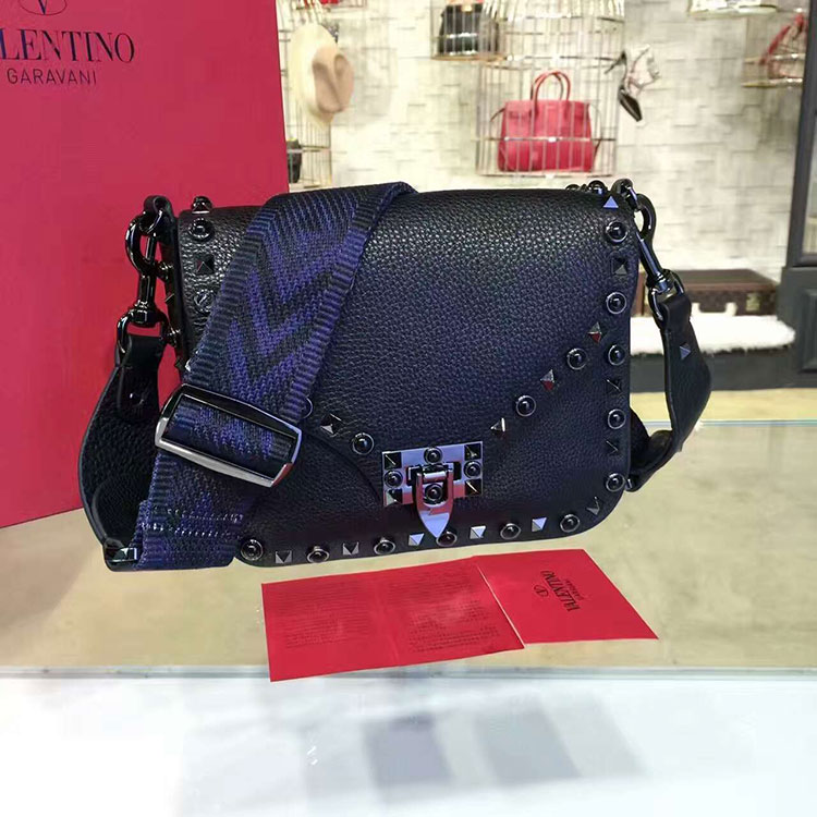 2017 Valentino GUITAR ROCKSTUD ROLLING CROSS BODY BAG 0937