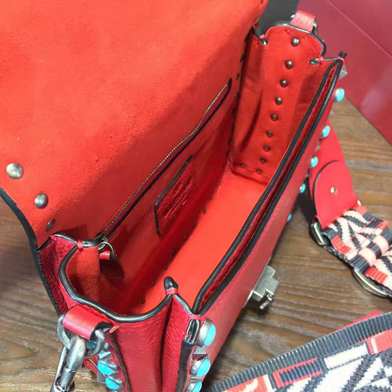 2017 Valentino GUITAR ROCKSTUD ROLLING CROSS BODY BAG 0937