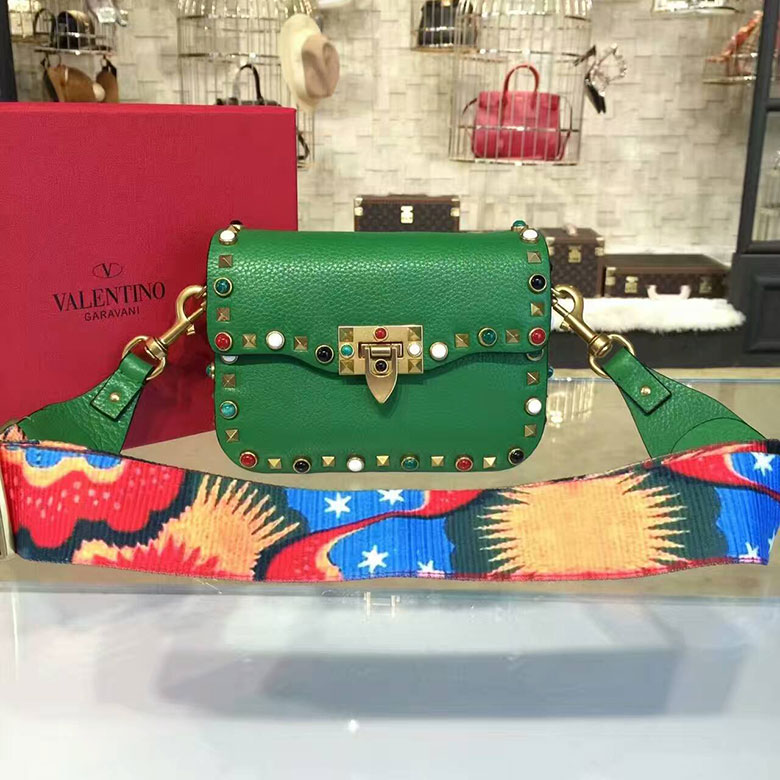 2017 Valentino GUITAR ROCKSTUD ROLLING CROSS SMALL BAG 0936M