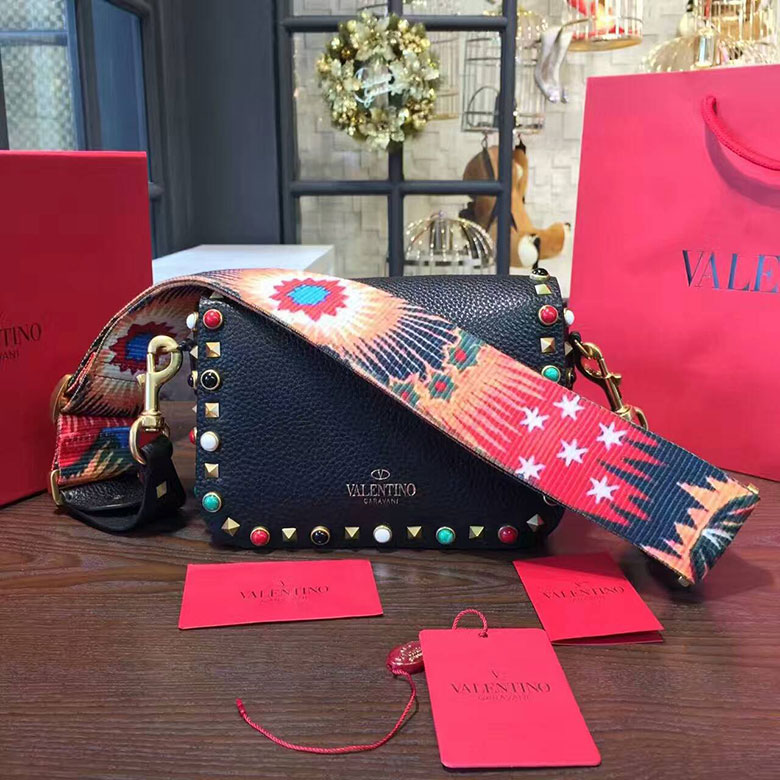 2017 Valentino GUITAR ROCKSTUD ROLLING CROSS SMALL BAG 0936M