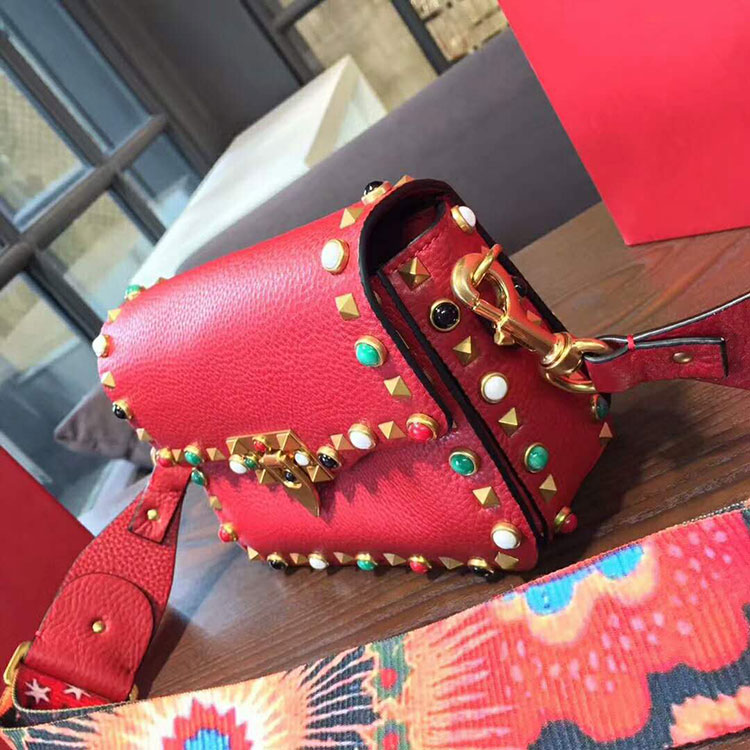 2017 Valentino GUITAR ROCKSTUD ROLLING CROSS SMALL BAG 0936M