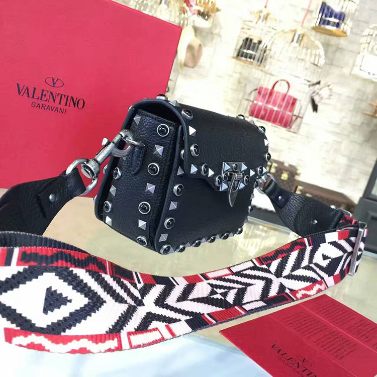 2017 Valentino GUITAR ROCKSTUD ROLLING CROSS SMALL BAG 0936M