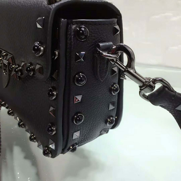 2017 Valentino GUITAR ROCKSTUD ROLLING CROSS SMALL BAG 0936M