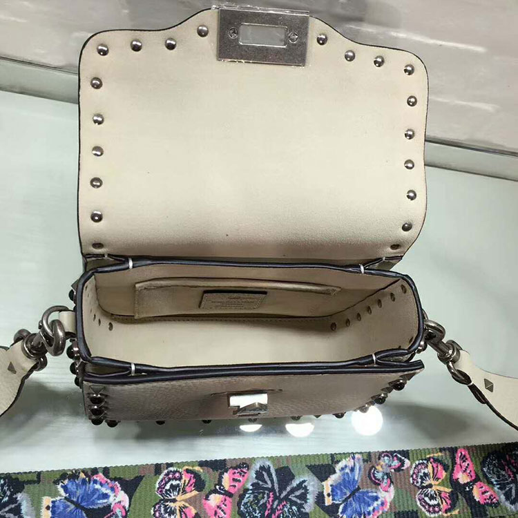 2017 Valentino GUITAR ROCKSTUD ROLLING CROSS SMALL BAG 0936M