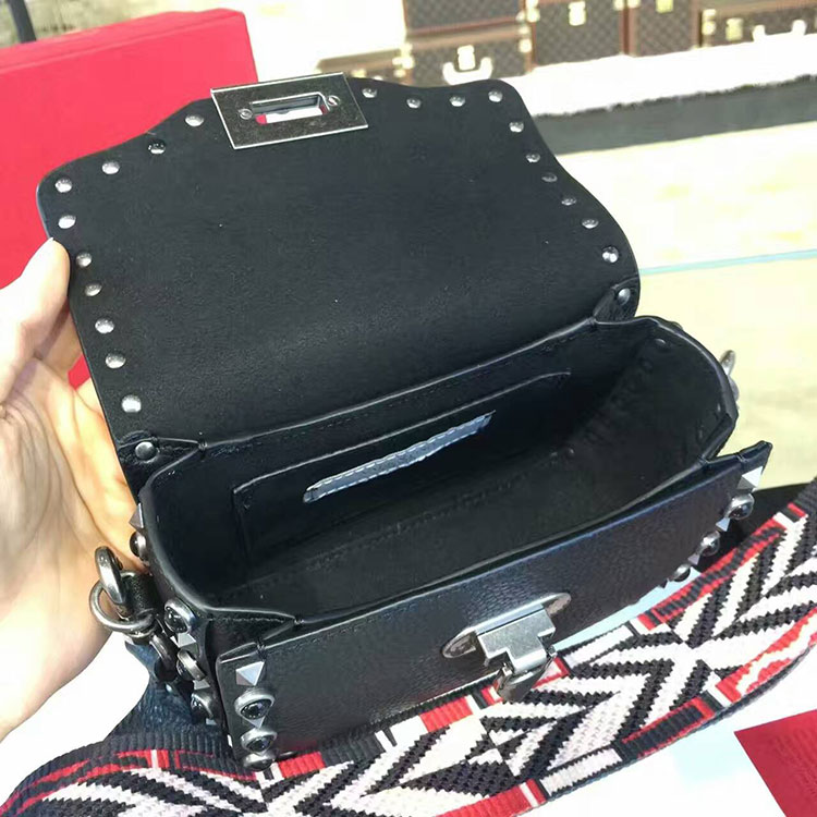 2017 Valentino GUITAR ROCKSTUD ROLLING CROSS SMALL BAG 0936M