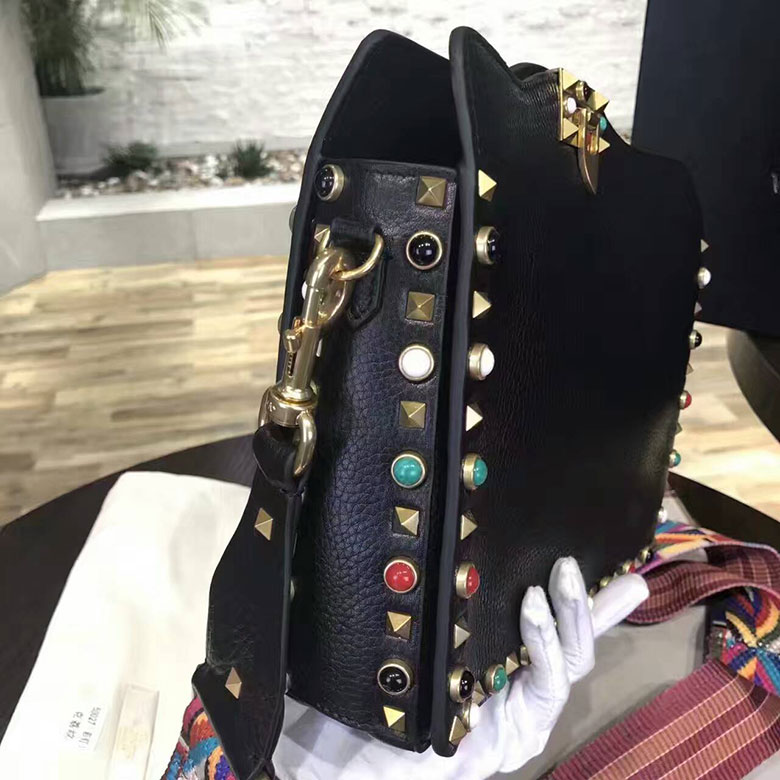 2017 Valentino GUITAR ROCKSTUD ROLLING HOBO BAG 50032