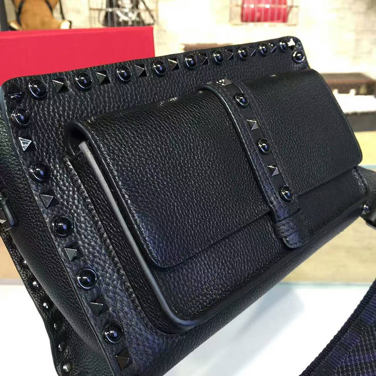 2017 Valentino GUITAR ROCKSTUD ROLLING NOIR CROSS BAG 0126