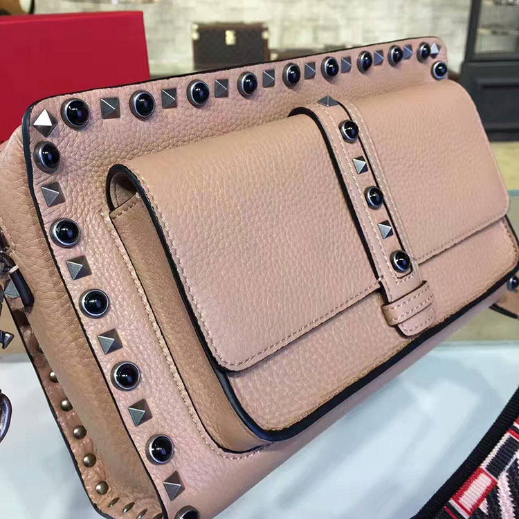 2017 Valentino GUITAR ROCKSTUD ROLLING NOIR CROSS BAG 0126