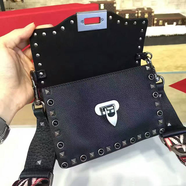 2017 Valentino GUITAR ROCKSTUD ROLLING SMALL CROSS BODY BAG 0178