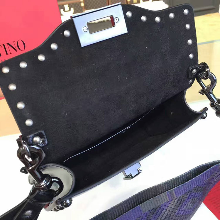 2017 Valentino GUITAR ROCKSTUD ROLLING SMALL CROSS BODY BAG 0178