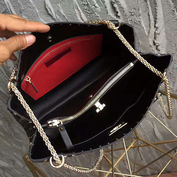 2017 Valentino Garavani Rockstud Spike tote bag