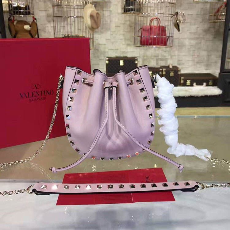 2017 Valentino Mini Garavani Rockstud bucket bag 0678