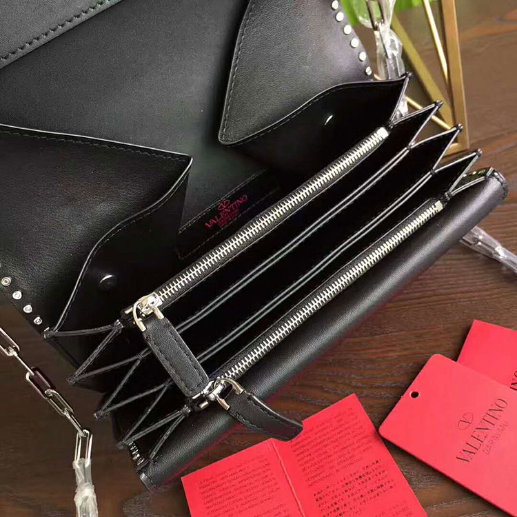 2017 Valentino Garavani bag in calfskin