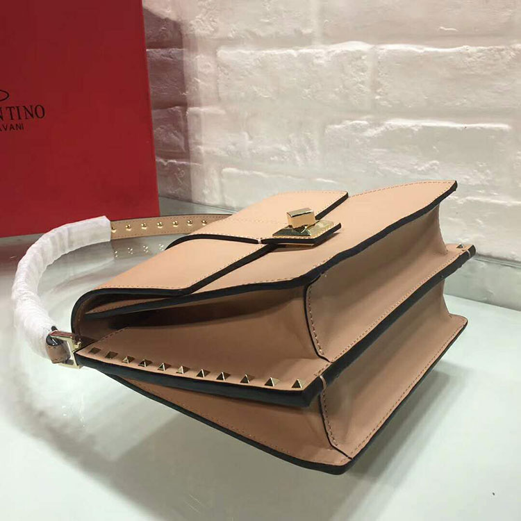 2017 Valentino Garavani shoulder bag in calfskin