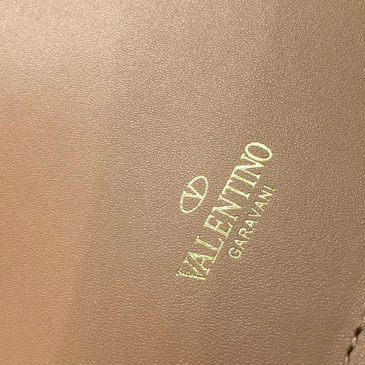 2017 Valentino Garavani shoulder bag in calfskin