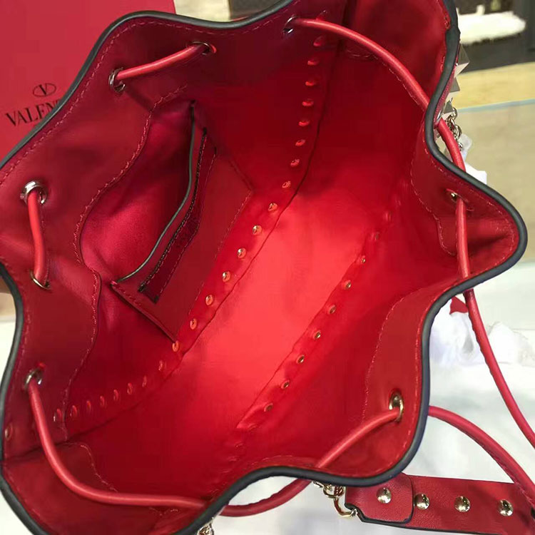 2017 Valentino Mini Garavani Rockstud bucket bag 0678