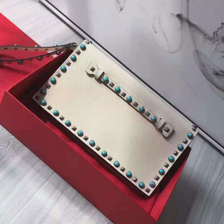 2017 Valentino ROCKSTUD CLUTCH 0118