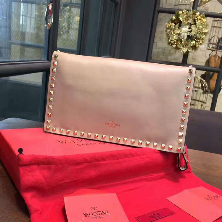 2017 Valentino ROCKSTUD CLUTCH 0118