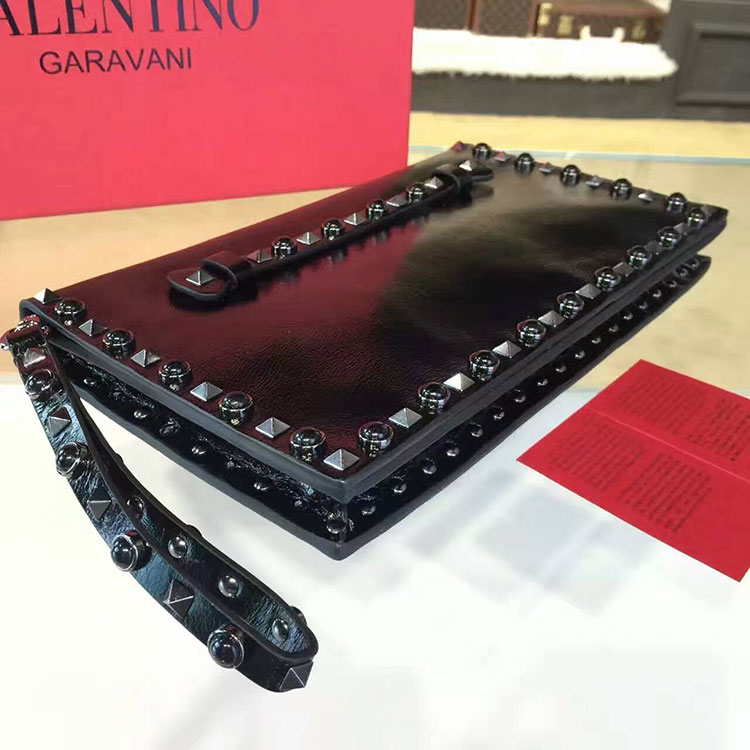 2017 Valentino ROCKSTUD CLUTCH 0118